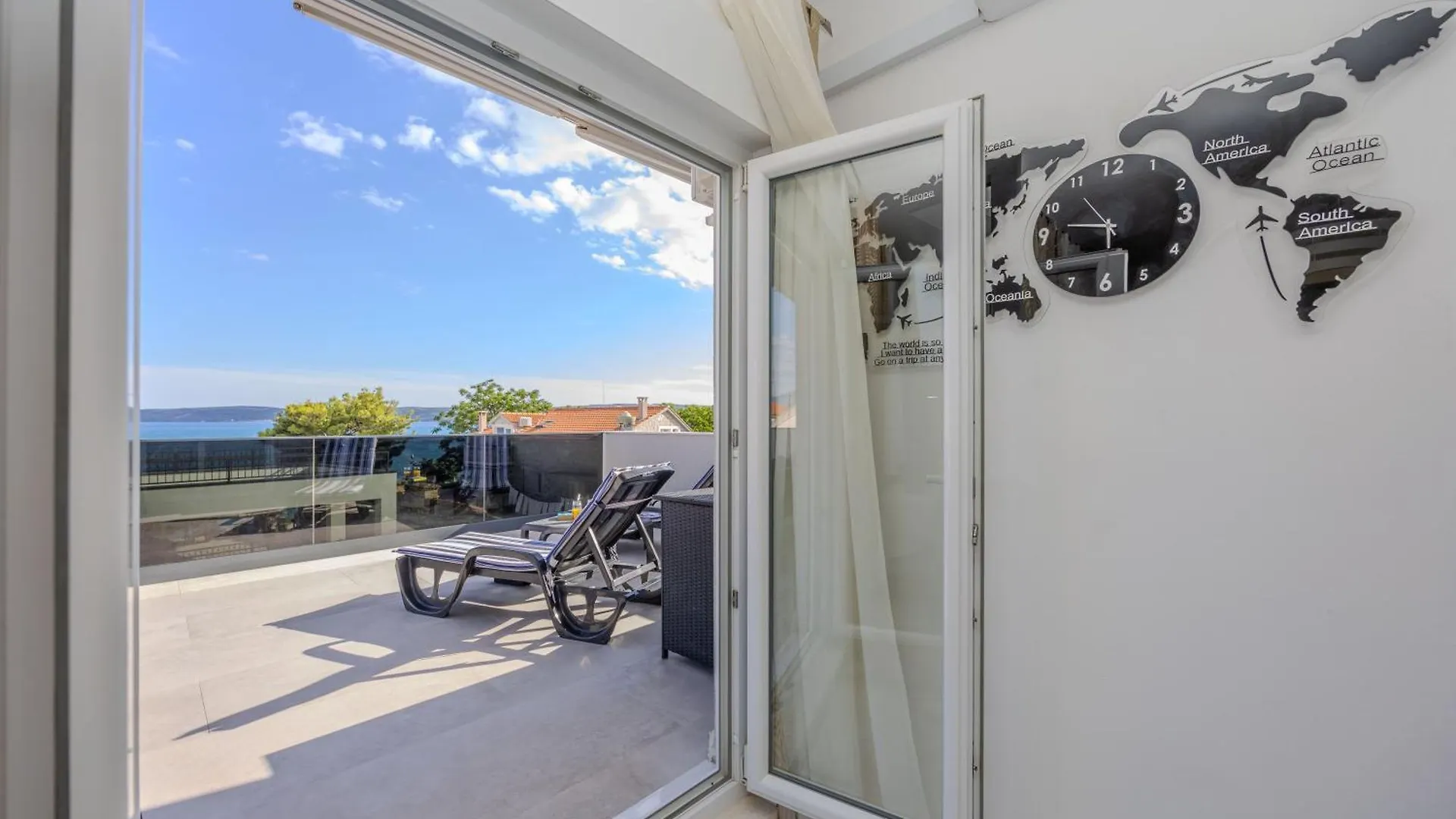 Terrace Kastela Apartment