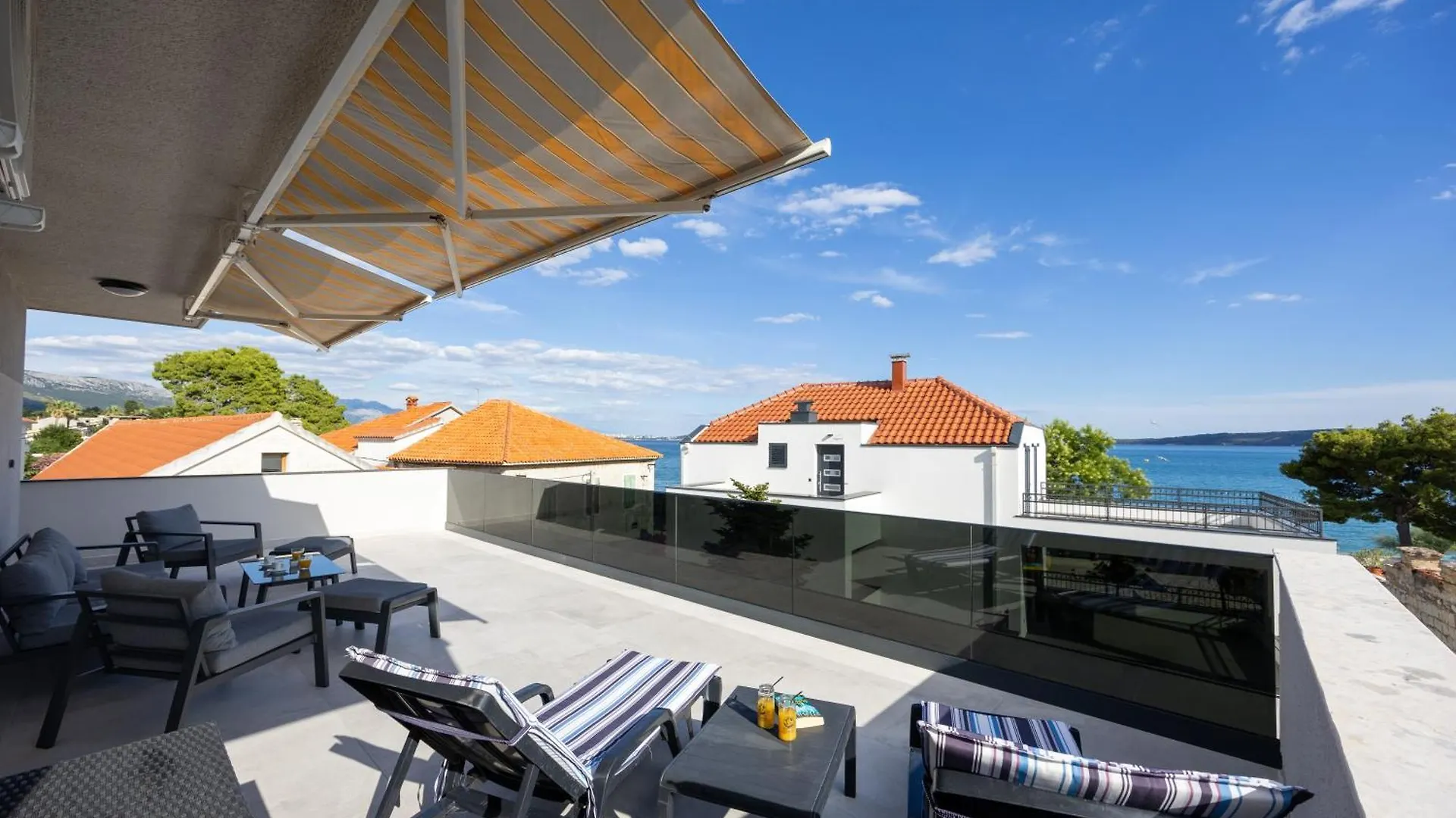 Terrace Kastela Apartment