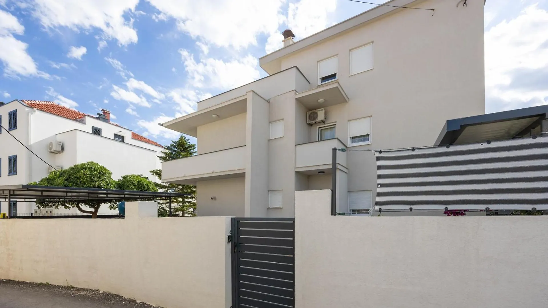 Terrace Kastela Apartment