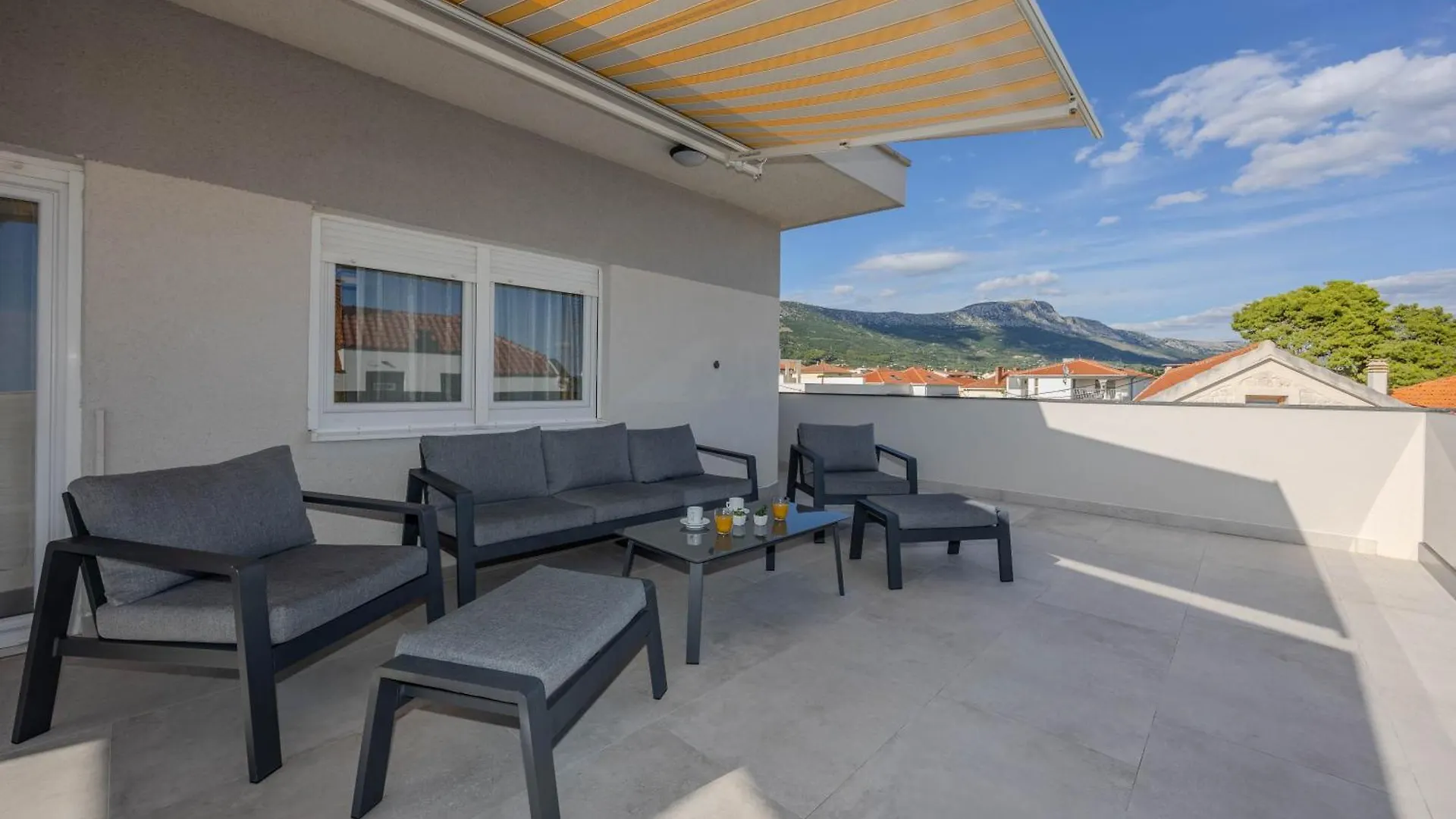 Terrace Kastela Apartment