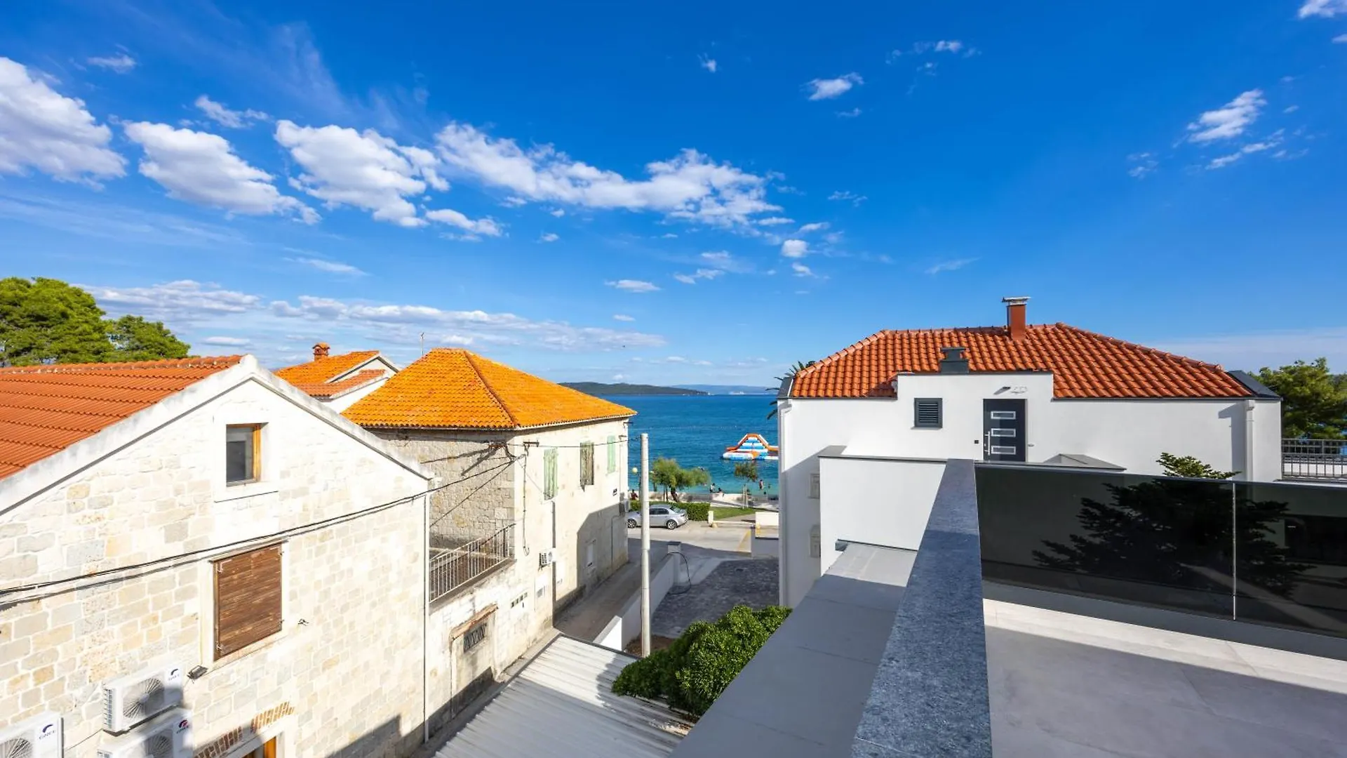 Terrace Kastela Apartment 0*,  Croatia
