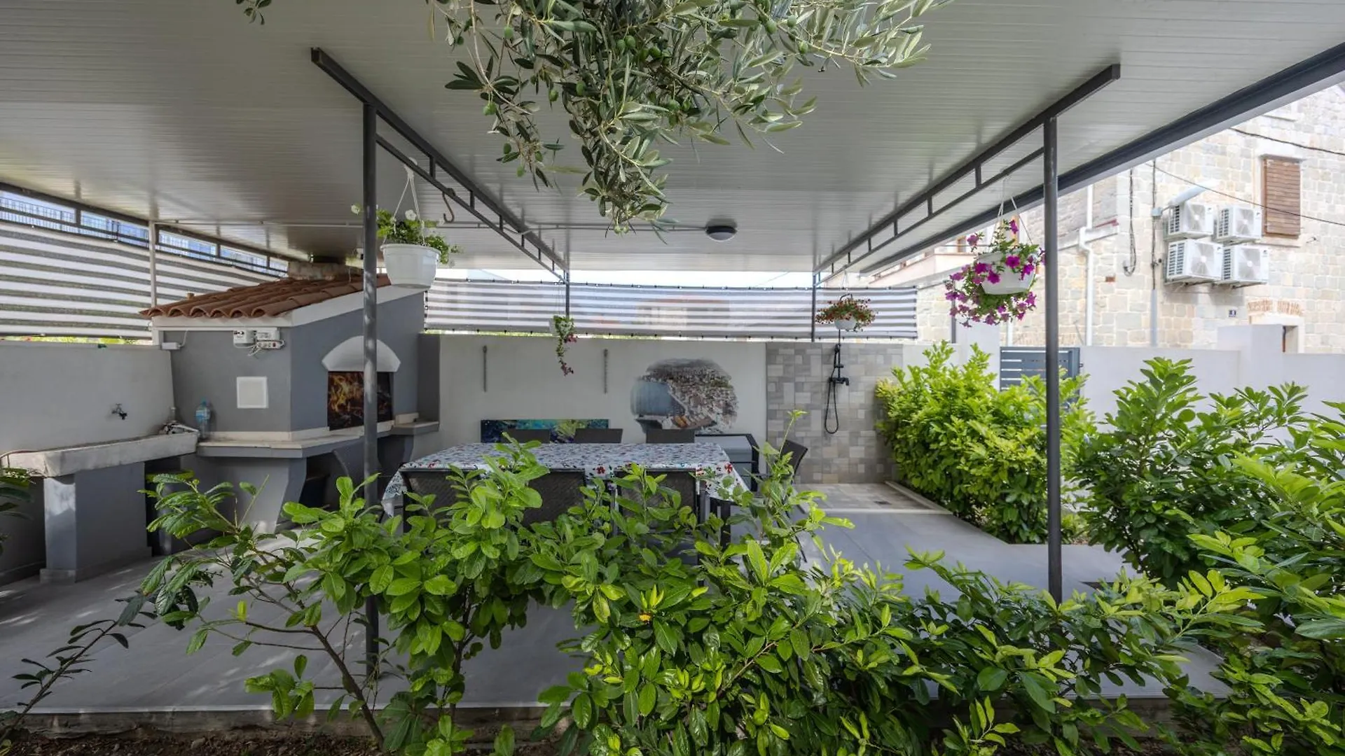 Terrace Kastela Apartment Croatia