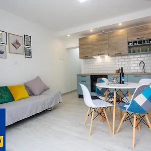 Apartman Luxury, Kastela