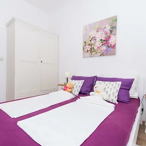 Lavanda Apartment
